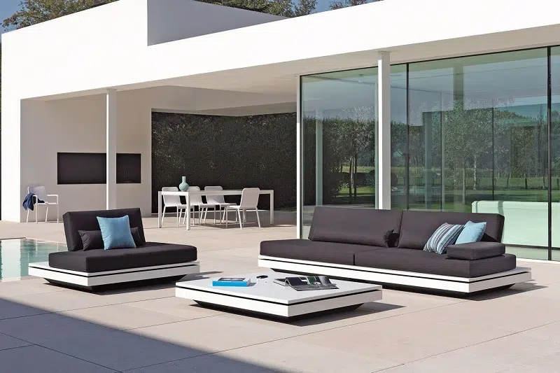 Pourquoi opter pour un salon de jardin design