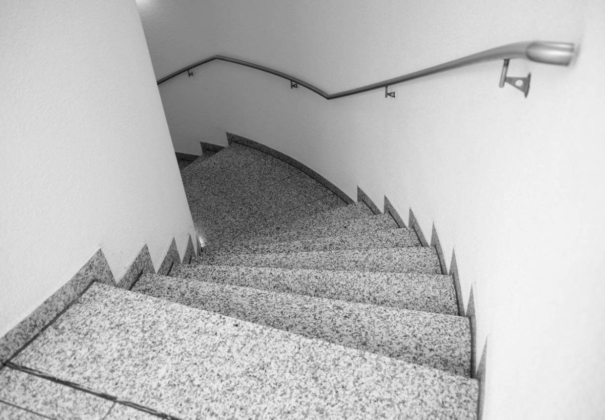 escalier granit marbrerie