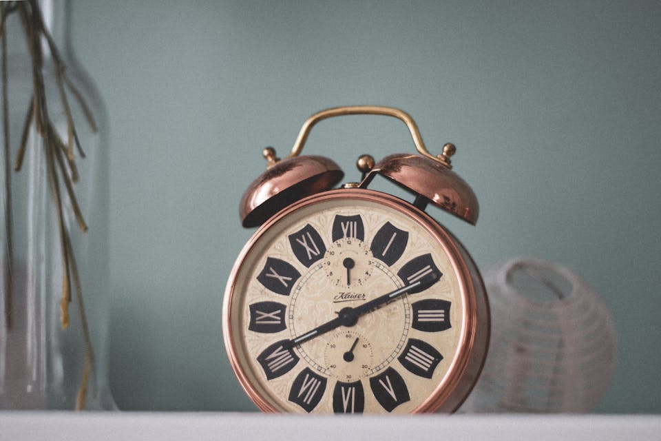 une horloge qui dynamise votre pièce 2